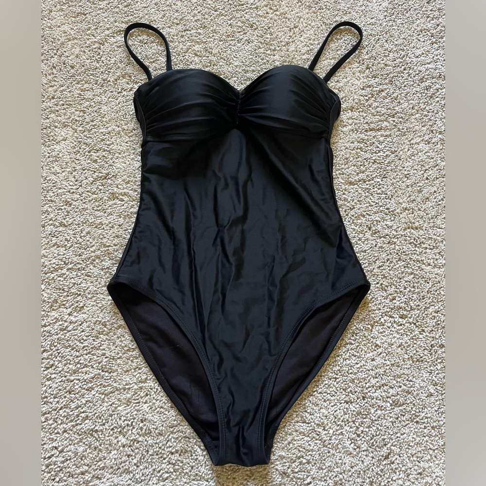 Old Navy Women’s One Piece Black Padded Swimsuit Size XS Removable Straps